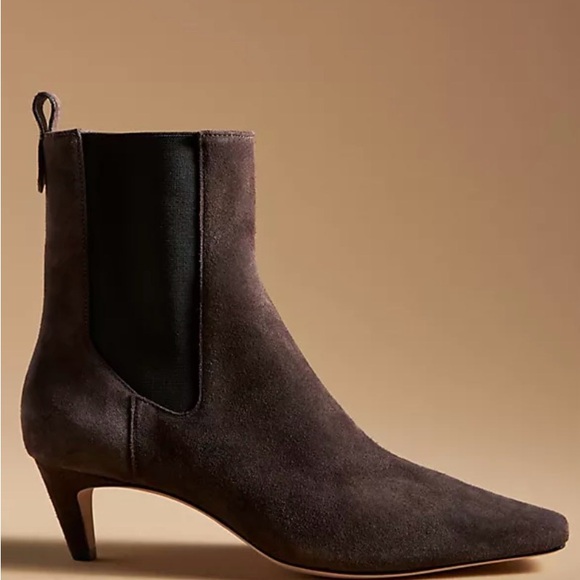 Reformation Shoes - Reformation Roberta Brown Suede Boots